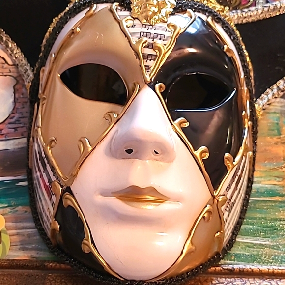 Masquerade Venezian Jester Black,Gold White Crack Grain Style Full Face Mask. - Picture 2 of 12